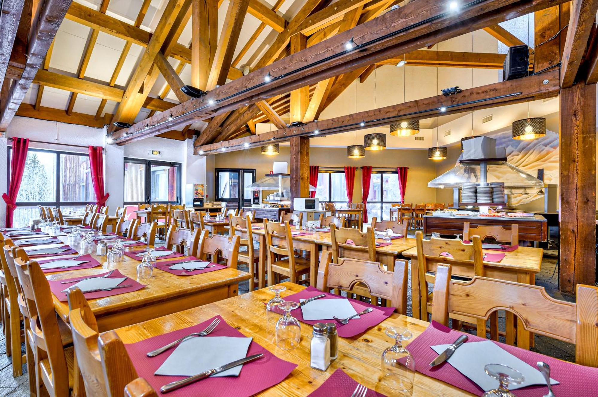 Village Club Les Tavaillons 3*